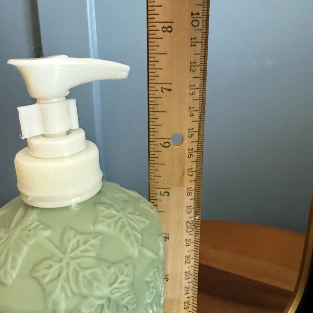 The Unbranded Brand jasperware style